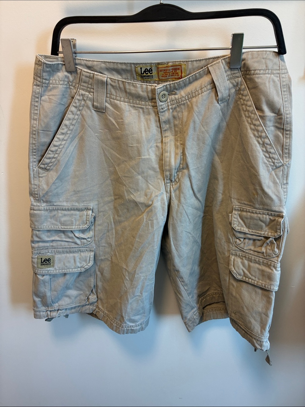 Lee Men's Light Khaki Cargo Shorts size 30
